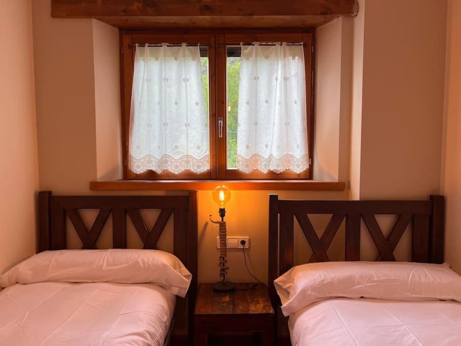 Cal Mestre - L'Amfitriona Rialp Ngoại thất bức ảnh